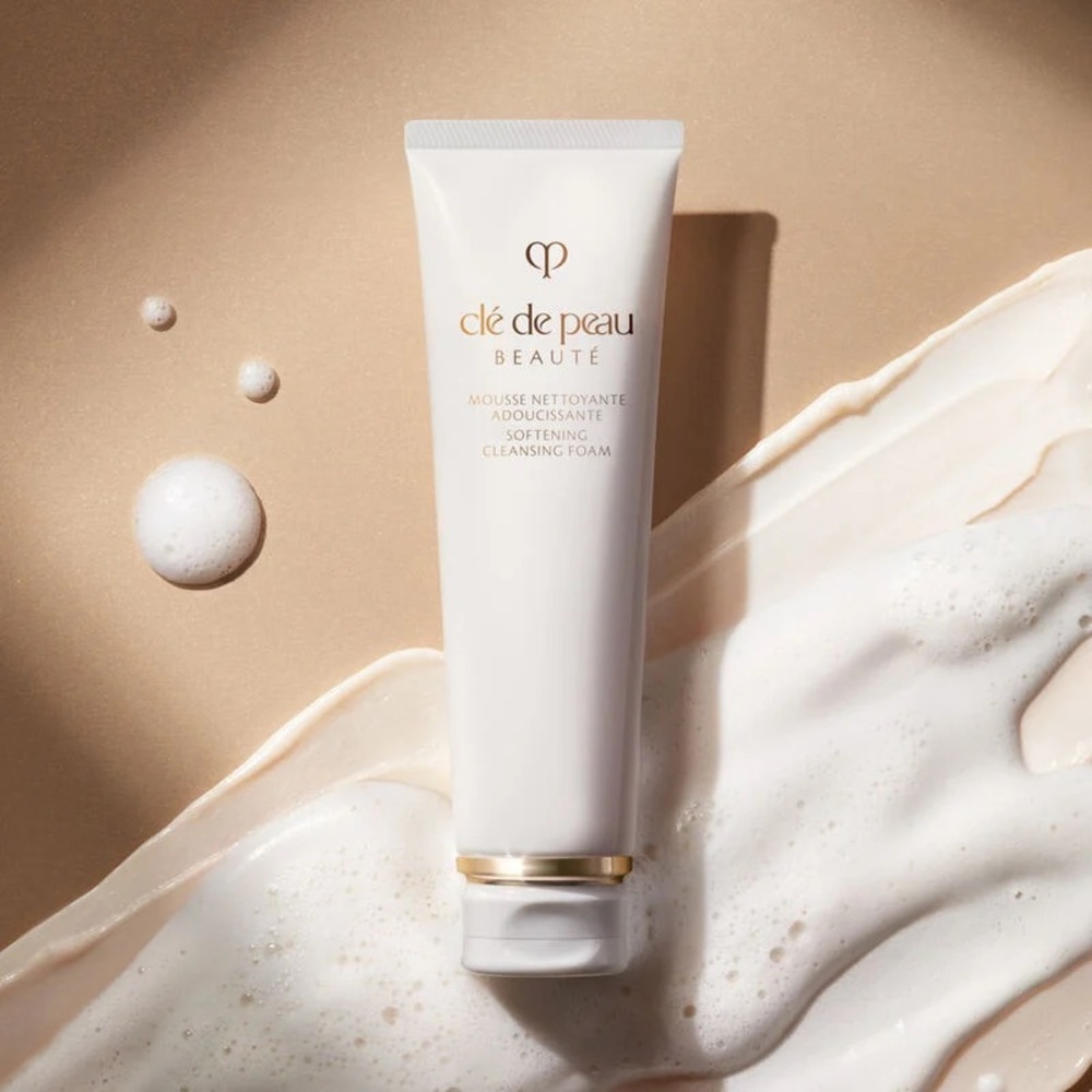 NEW! CLE DE PEAU SOFTENING CLEANSING FOAM 125ml